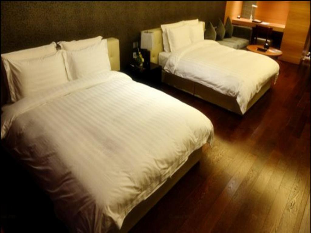 Grand Madison Qingdao Harbour-View Central（Former Qingdao Farglory Hotel） Exterior foto